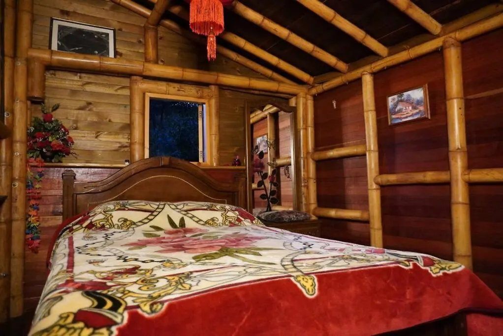 Daire Amplia Casa Campestre En Santa Elena Cerca A Medellin - Cabana Aru