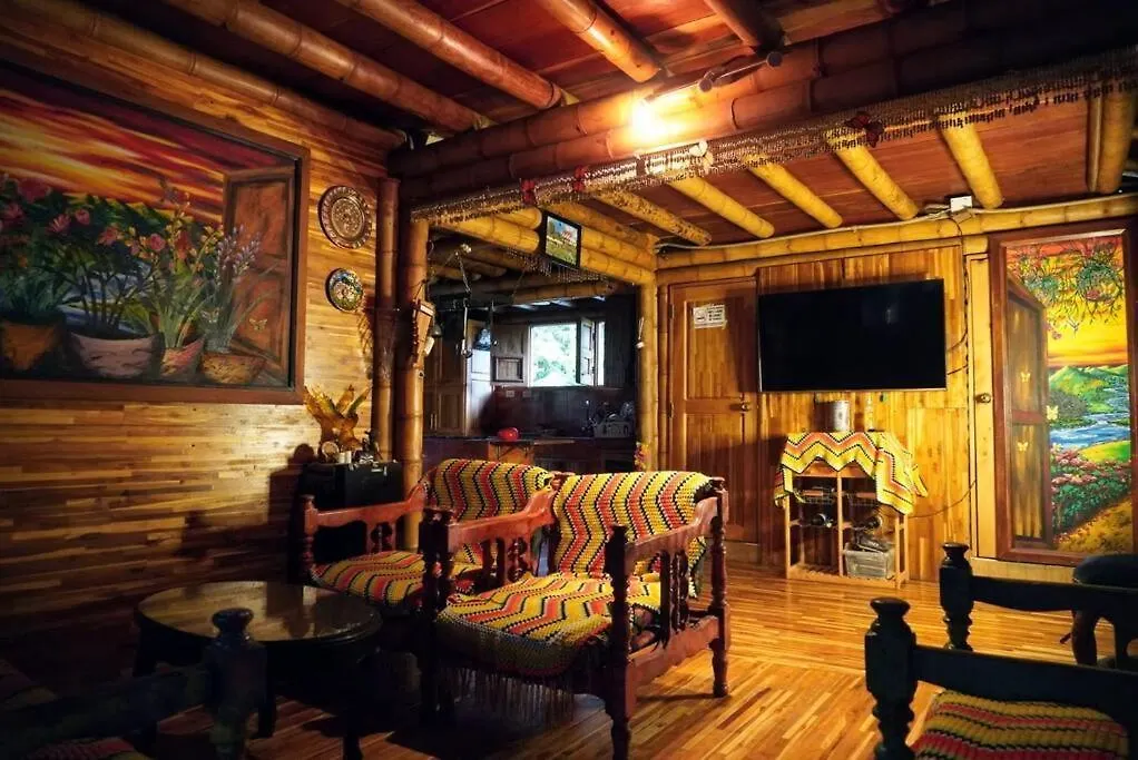 Amplia Casa Campestre En Santa Elena Cerca A Medellin - Cabana Aru Kolombiya